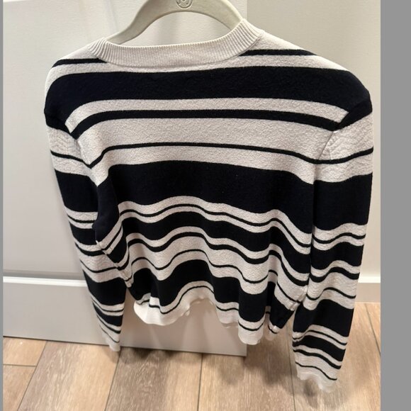 Frame Sweater - Picture 2 of 3